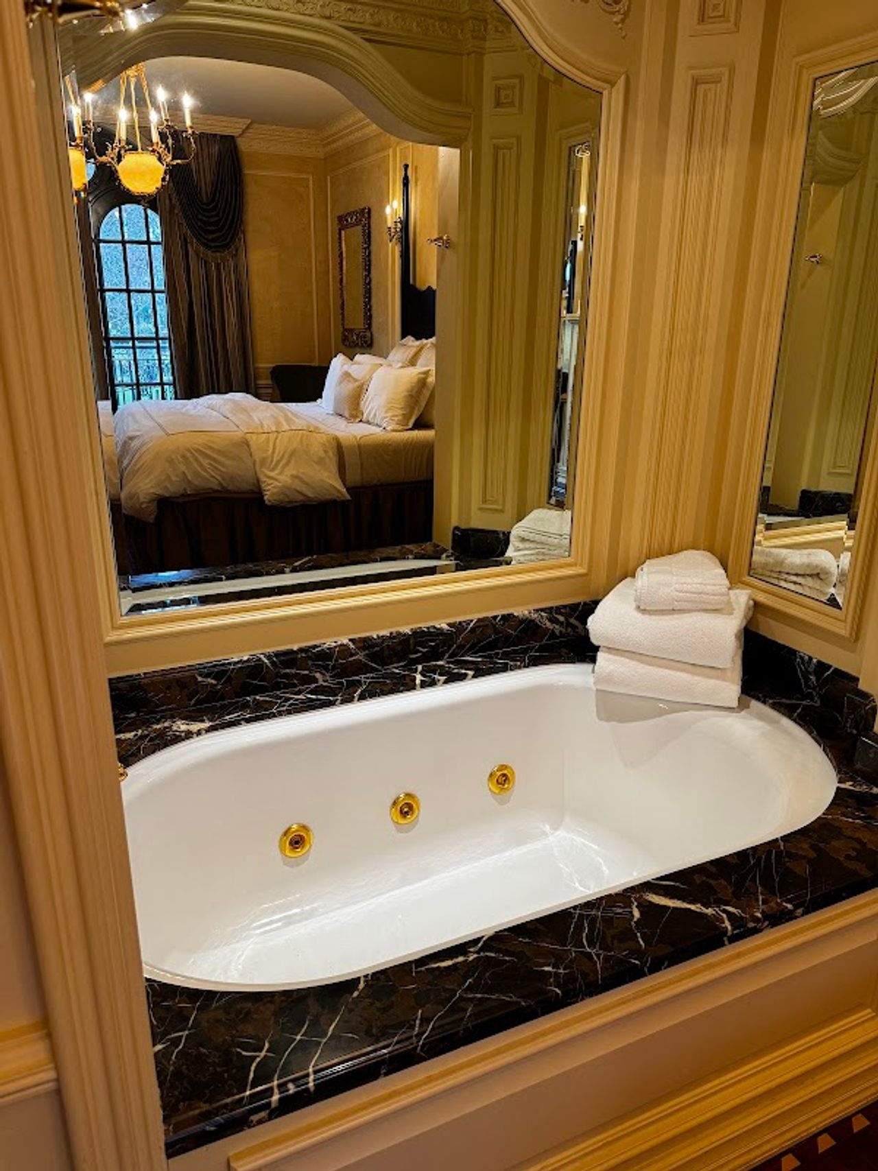 Photo of Ledson Hotel