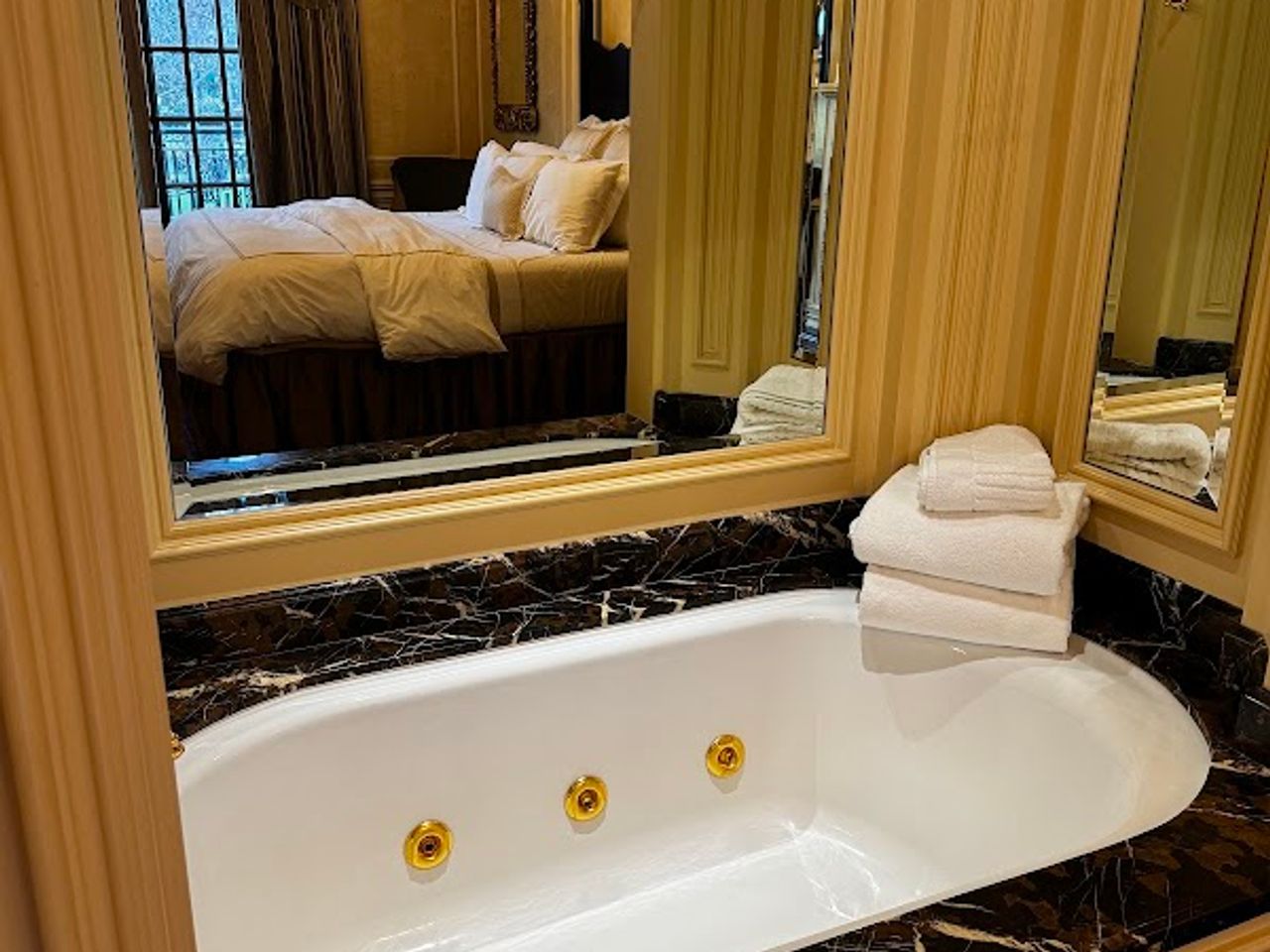 Photo of Ledson Hotel