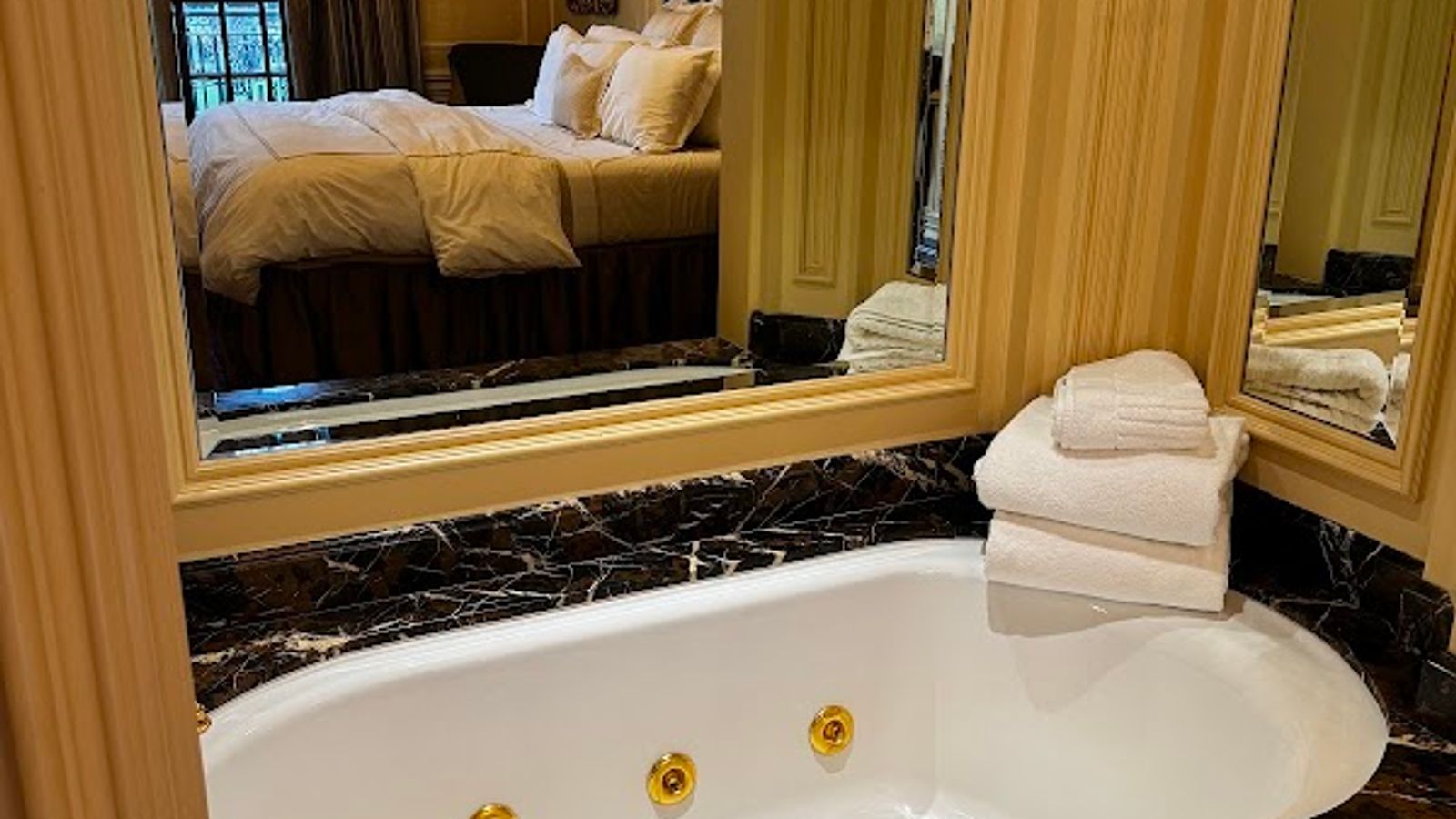 Photo of Ledson Hotel