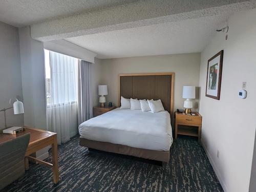 Photo of DoubleTree by Hilton Hotel Berkeley Marina
