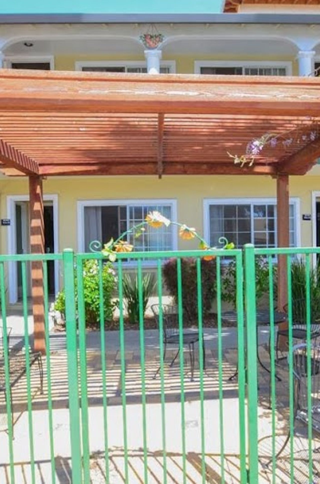 Photo of Bay Front Inn Hotel