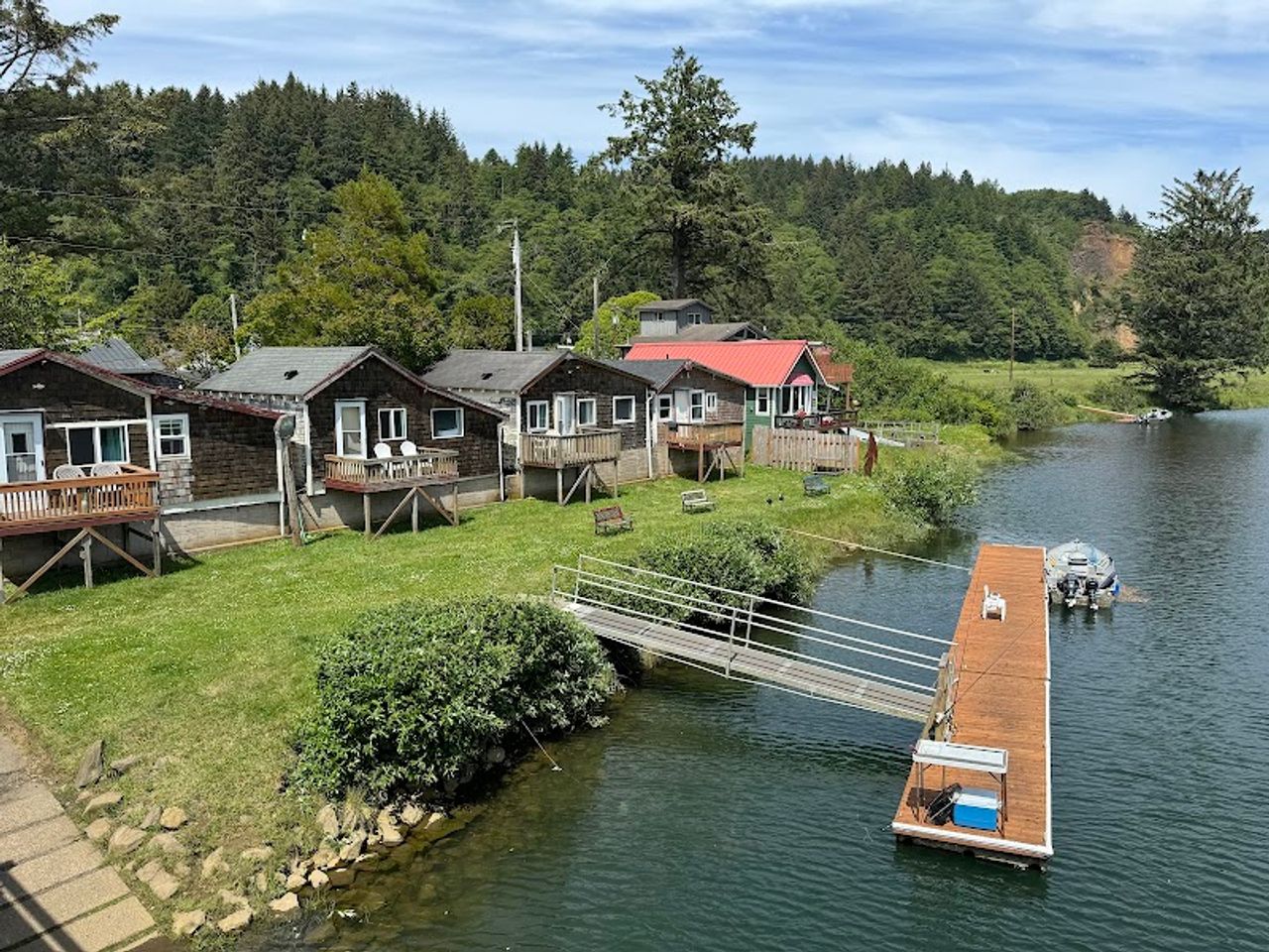Photo of Raines Resort Cabins, RV & Campground in Pacific City / Woods