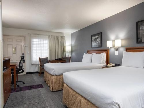 Photo of Atherton Park Inn & Suites Redwood City
