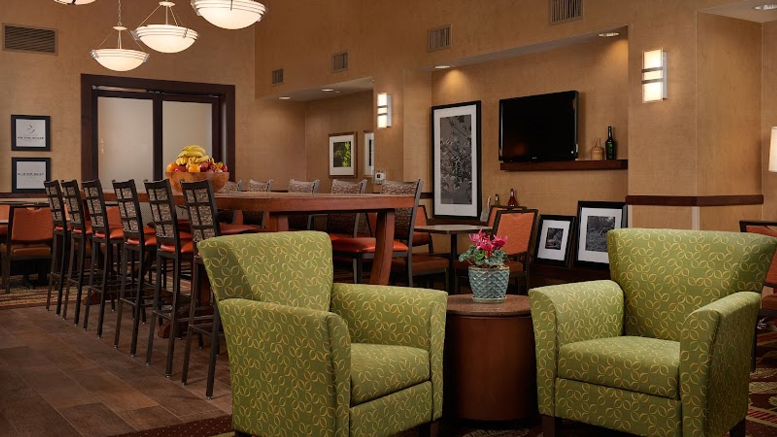 Photo of Hampton Inn & Suites Salem