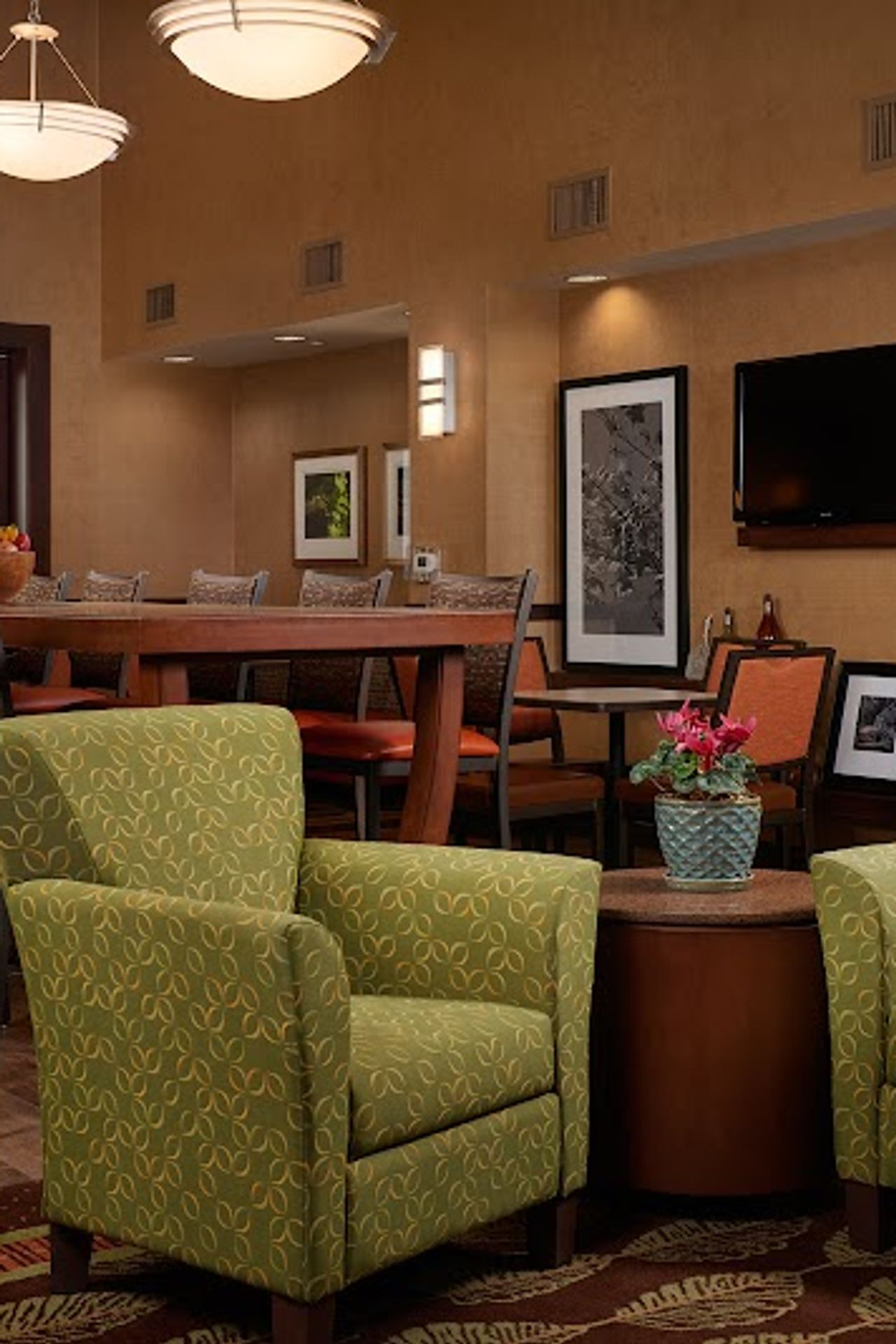 Photo of Hampton Inn & Suites Salem