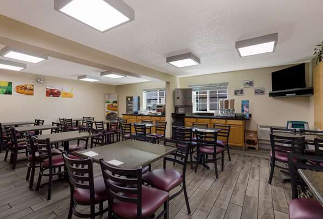 Photo of Quality Inn & Suites Medford Airport