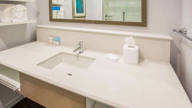Photo of Hampton Inn Monterey - Bathroom