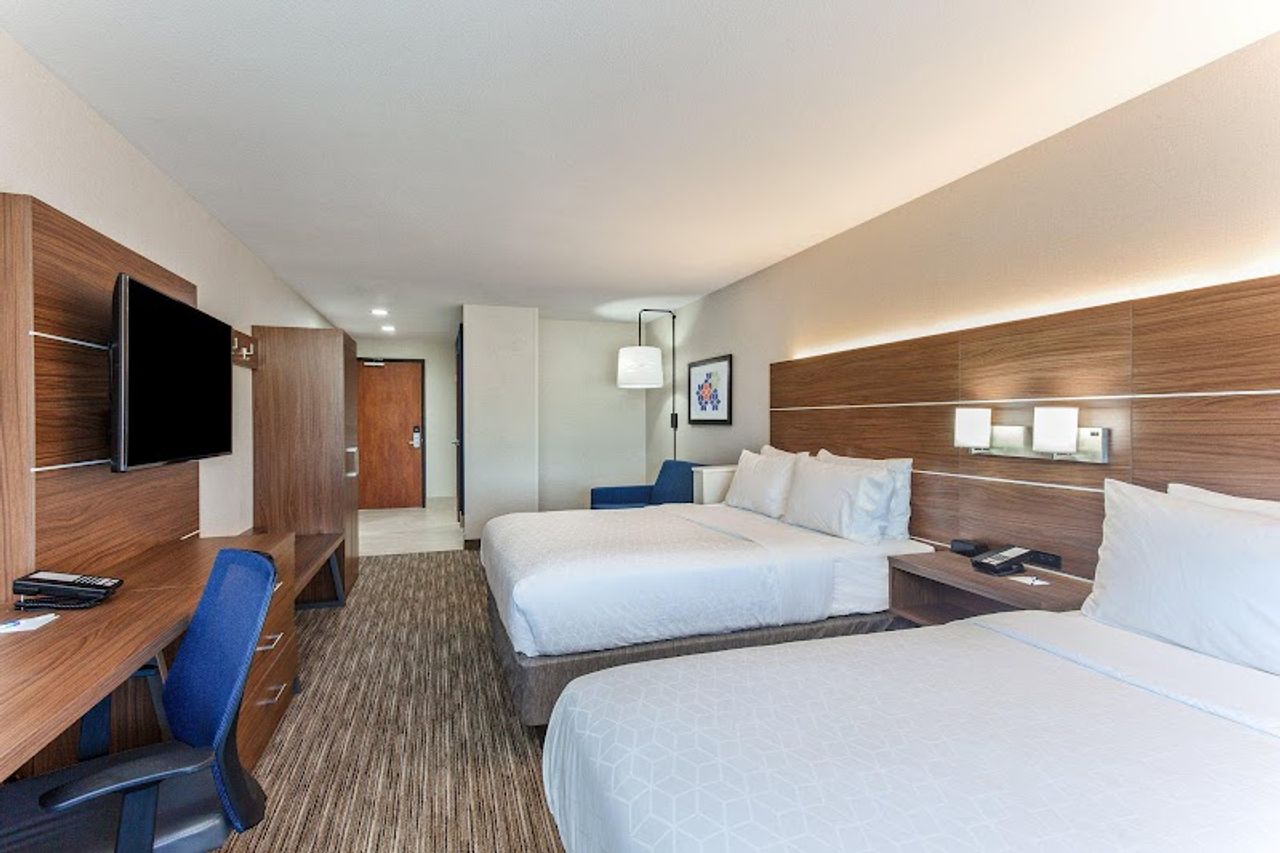 Photo of Holiday Inn Express & Suites Elk Grove West I-5 by IHG