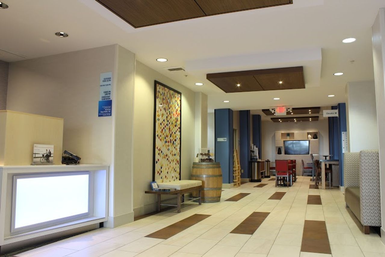 Photo of Holiday Inn Express & Suites Napa Valley-American Canyon, an IHG Hotel