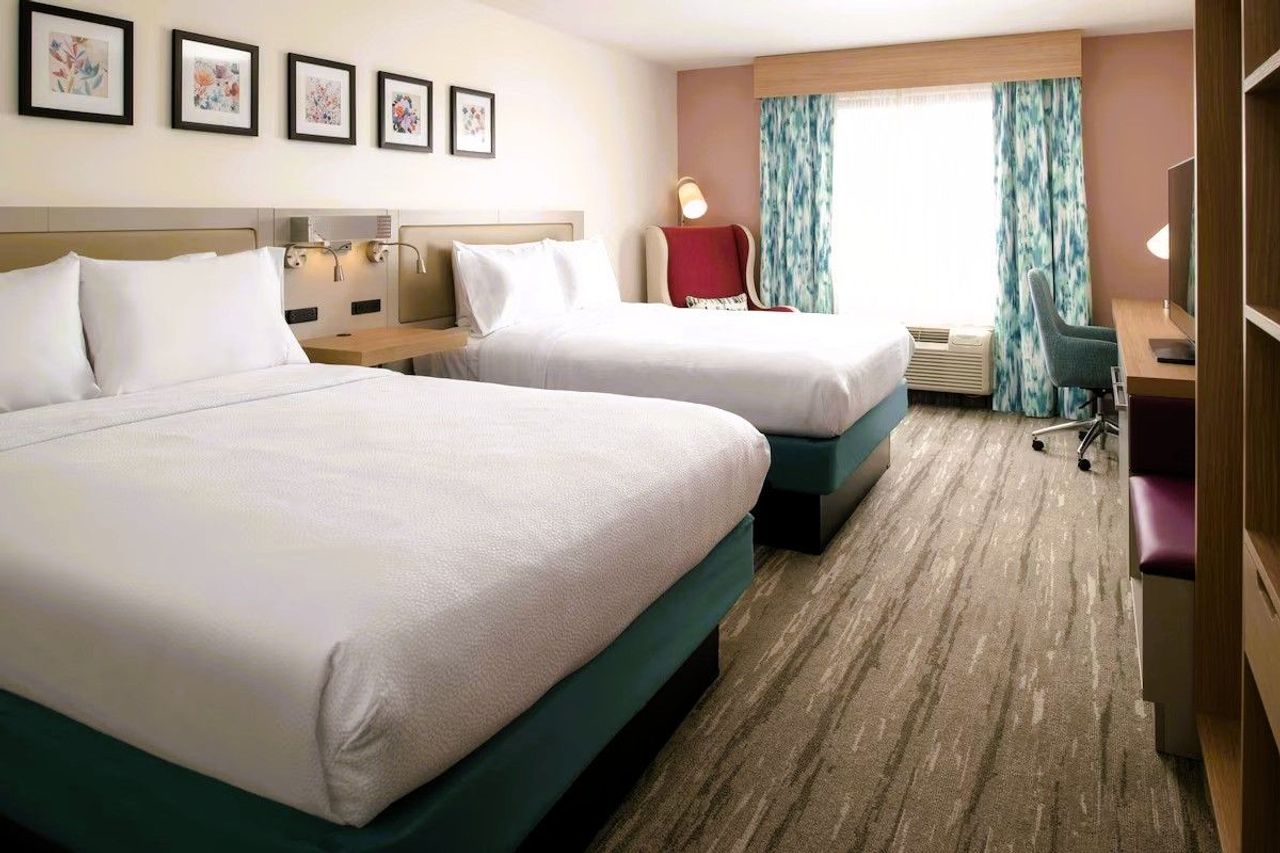 Hilton Garden Inn Tacoma Downtown - Suite, 2 Queen Beds