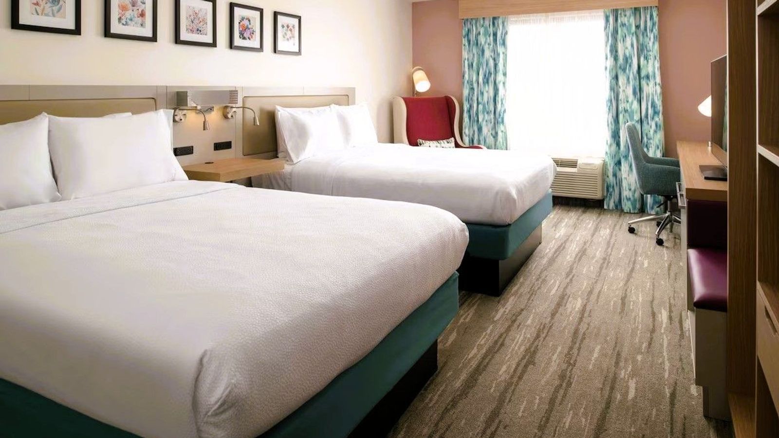 Hilton Garden Inn Tacoma Downtown - Suite, 2 Queen Beds