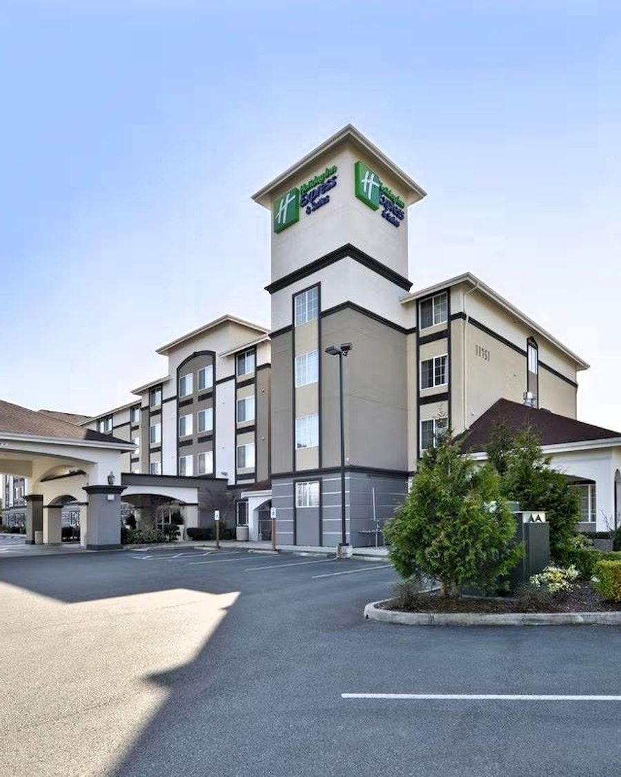 Holiday Inn Express & Suites Tacoma South - Lakewood, an IHG Hotel