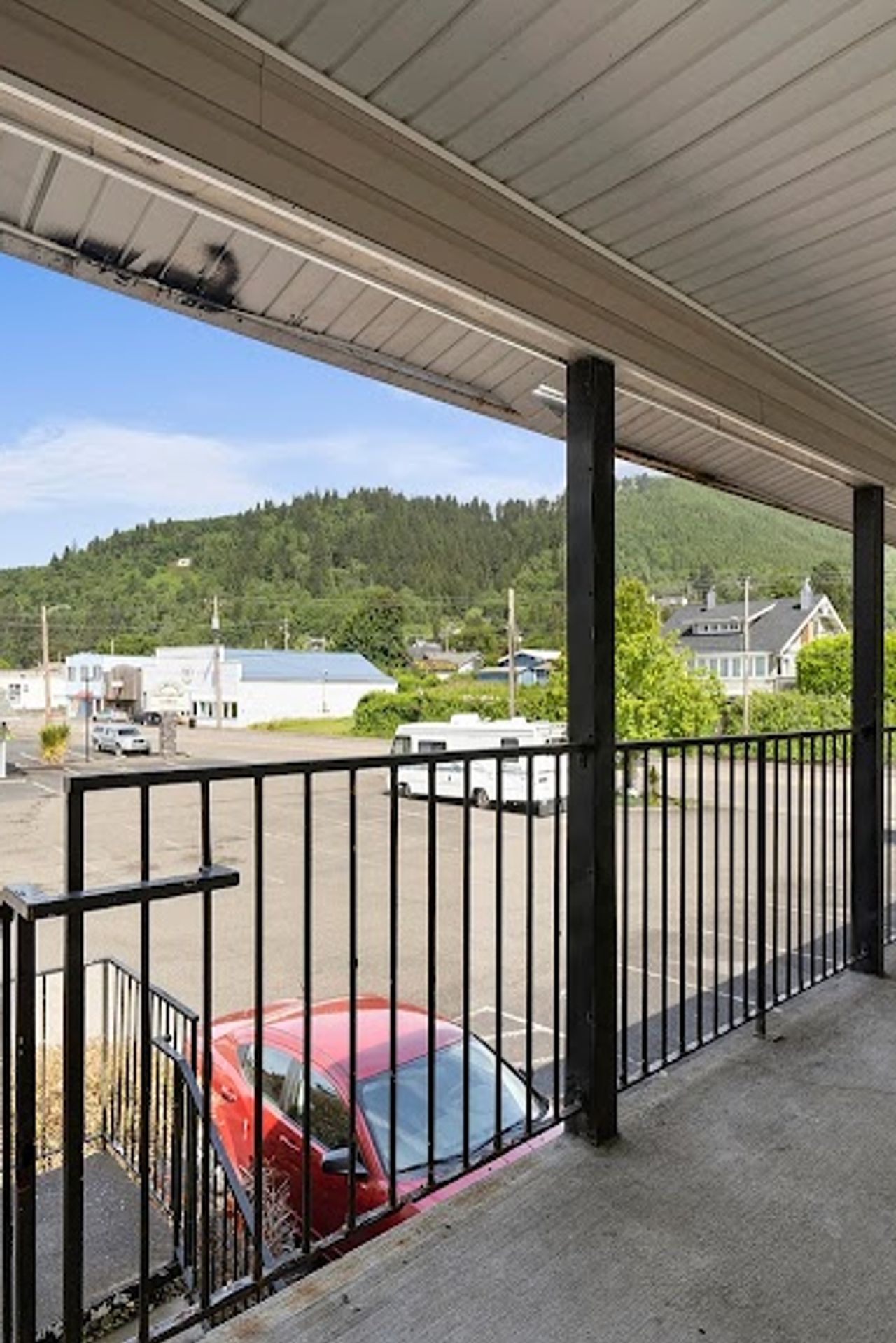 Photo of Garibaldi Inn at the Bay
