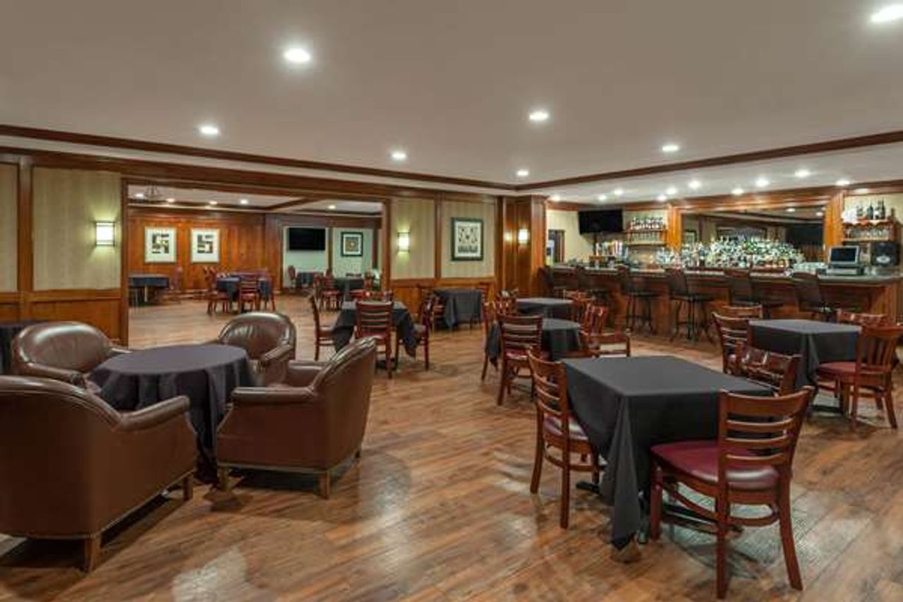 Photo of Wyndham Visalia