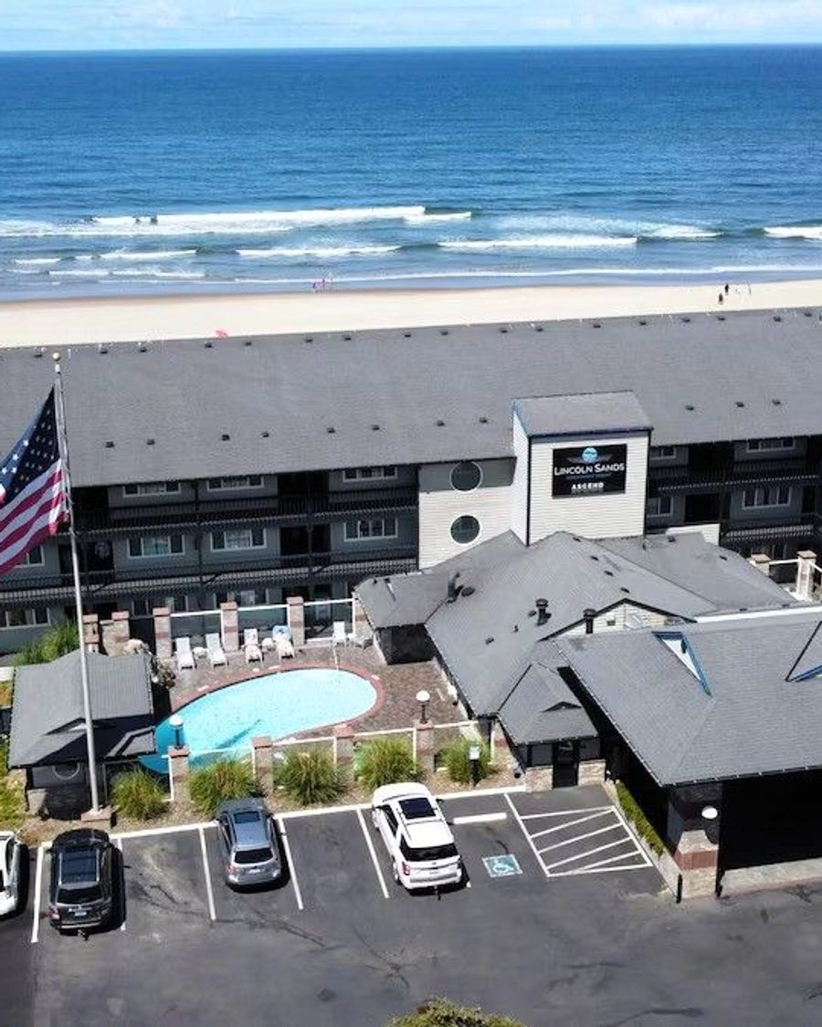 Lincoln Sands Oceanfront Resort, Ascend Hotel Collection