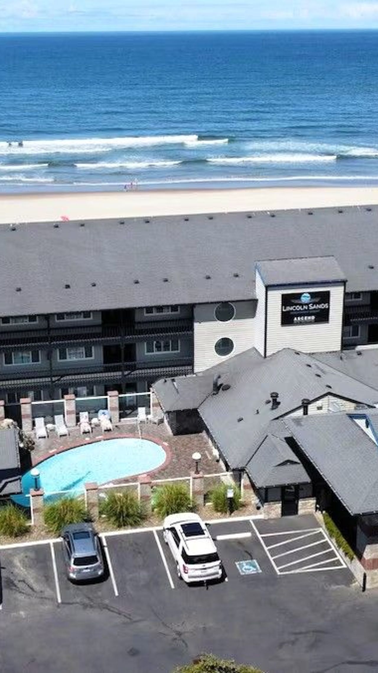 Lincoln Sands Oceanfront Resort, Ascend Hotel Collection