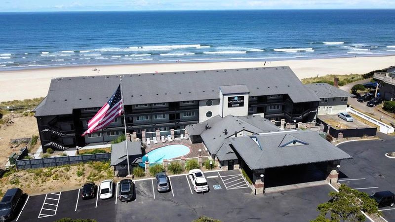 Lincoln Sands Oceanfront Resort, Ascend Hotel Collection