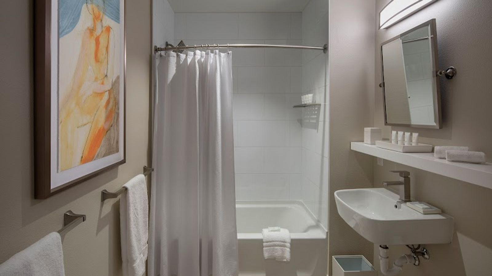 Photo of Art House Hotel and Suites