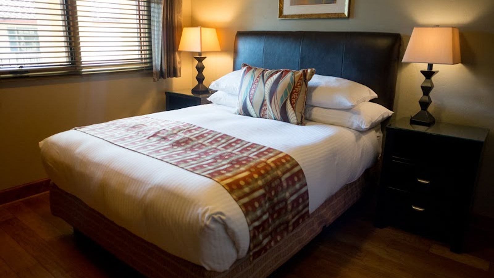 Photo of Columbia Cliff Villas Hotel