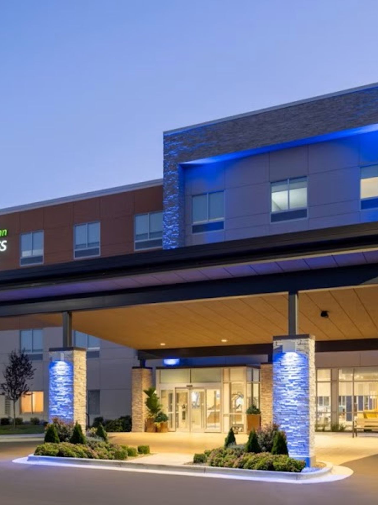 Photo of Holiday Inn Express & Suites Meridian - Boise West