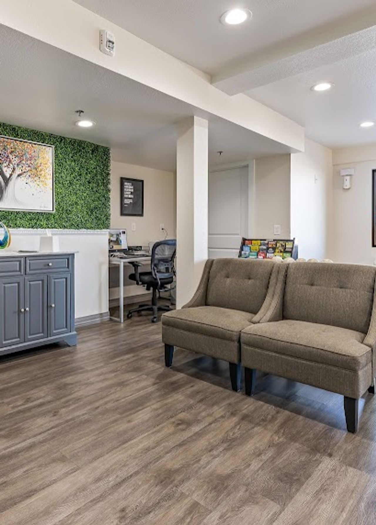 Photo of Hillstone Inn Tulare, Ascend Hotel Collection