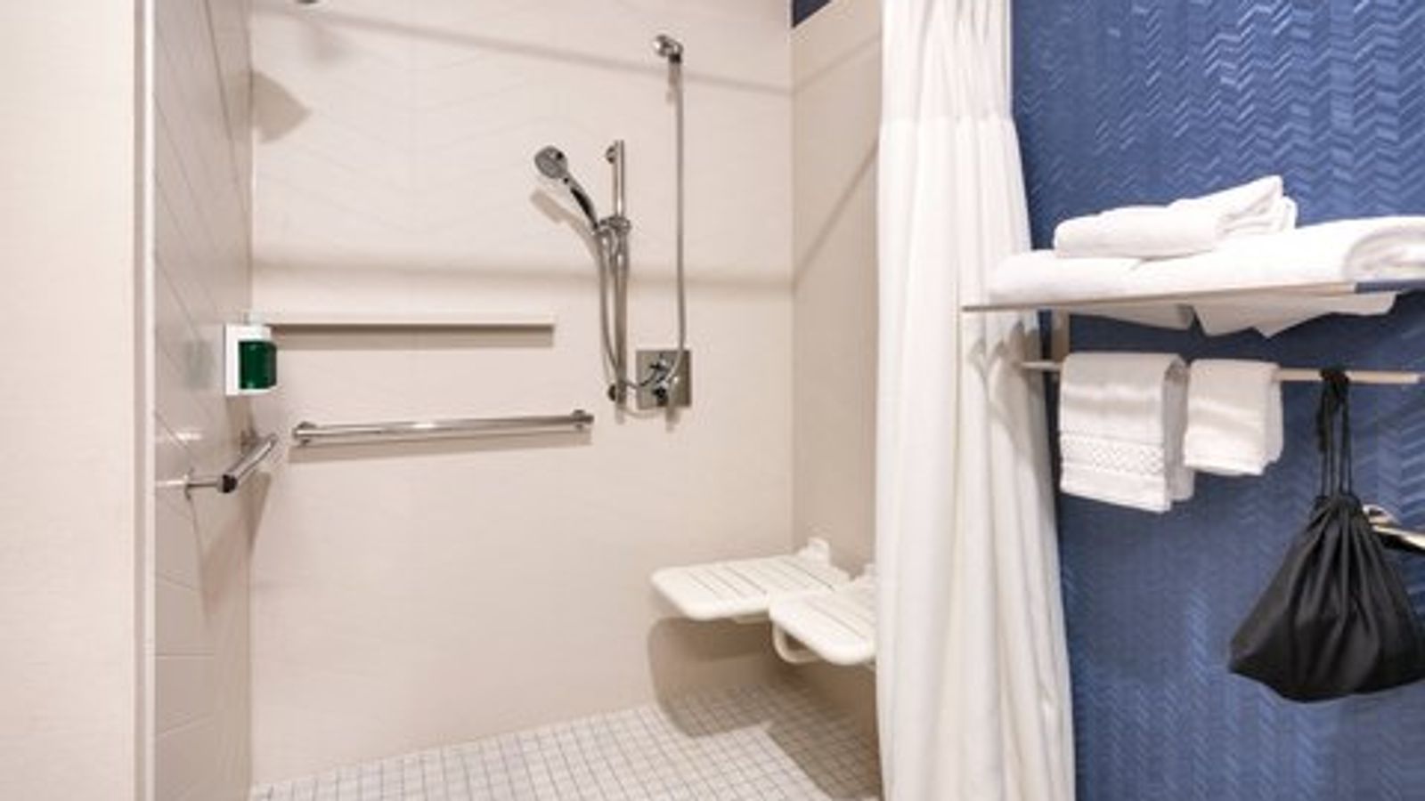 Photo of Fairfield Inn & Suites Seattle Bellevue/Redmond