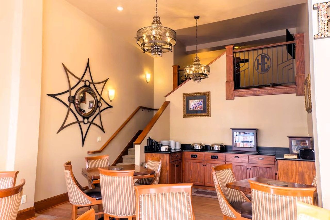 Photo of Hotel Elliott Astoria - Free Continental breakfast included