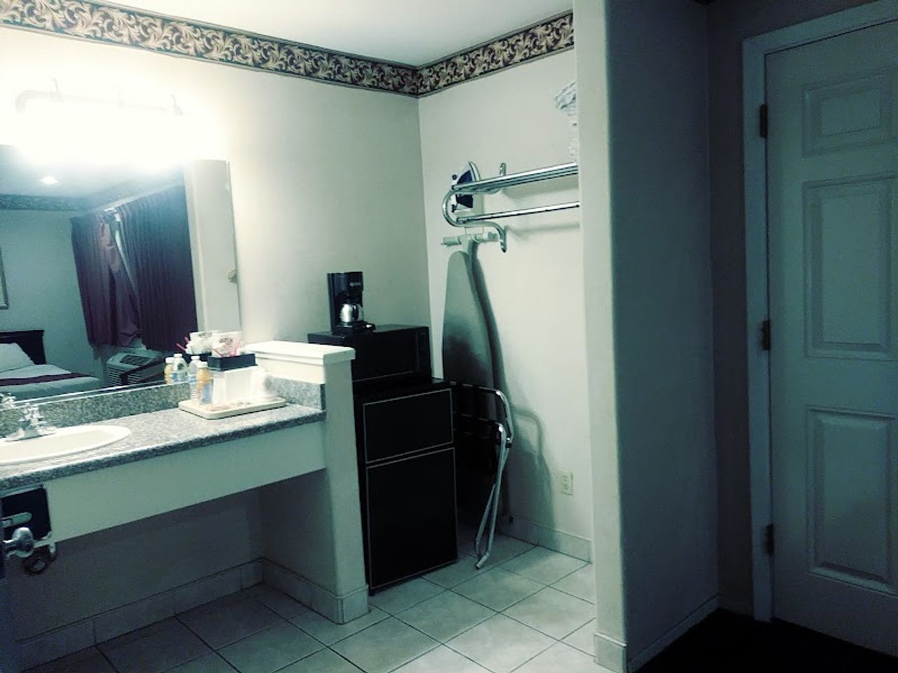 Photo of Americas Best Value Inn Sky Ranch Palo Alto