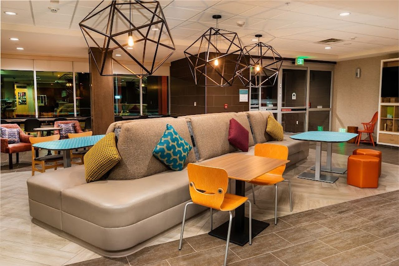 Photo of Home2 Suites by Hilton Bakersfield