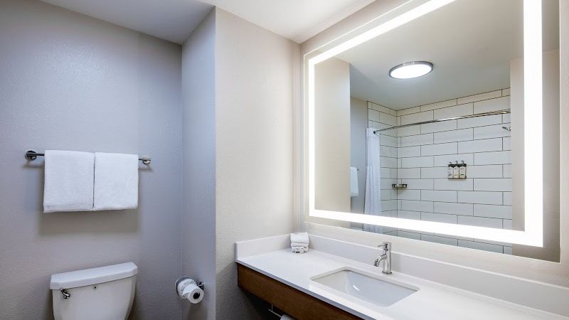 Photo of Holiday Inn Express & Suites Turlock-Hwy 99 by IHG