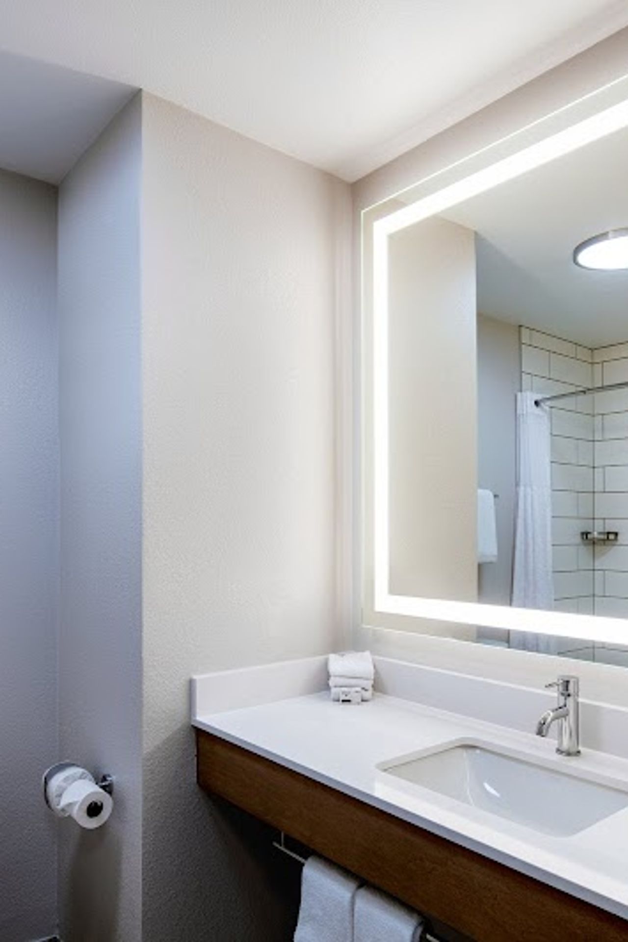 Photo of Holiday Inn Express & Suites Turlock-Hwy 99 by IHG