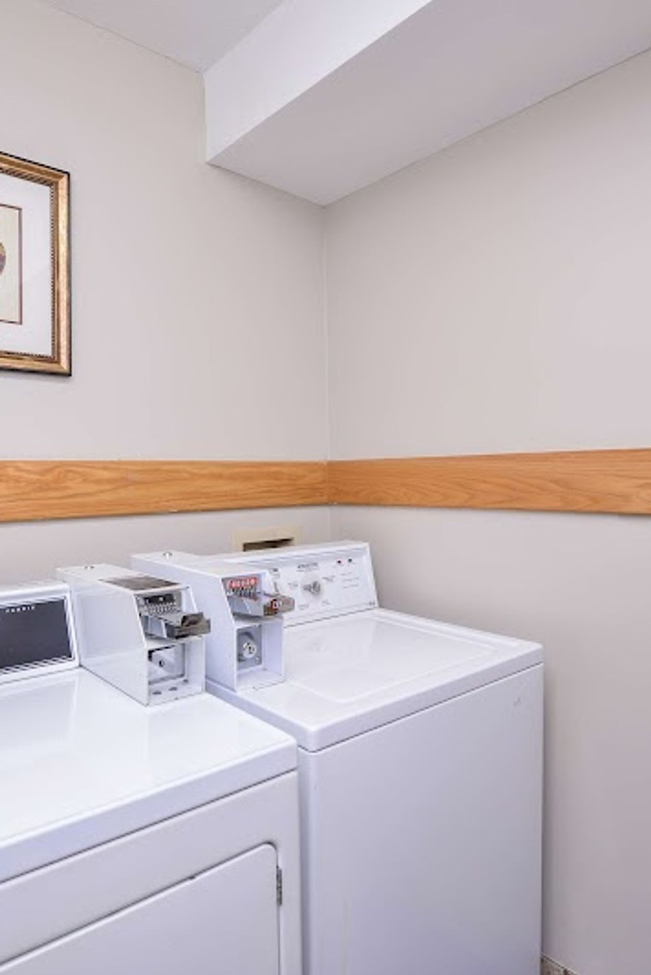 Photo of Best Western Newberg Inn