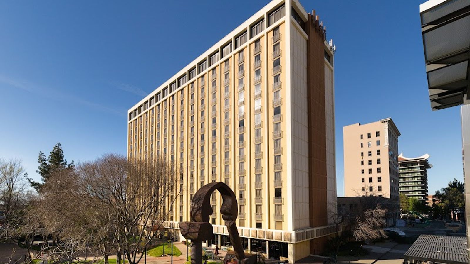 Holiday Inn Sacramento Downtown - Arena, an IHG Hotel