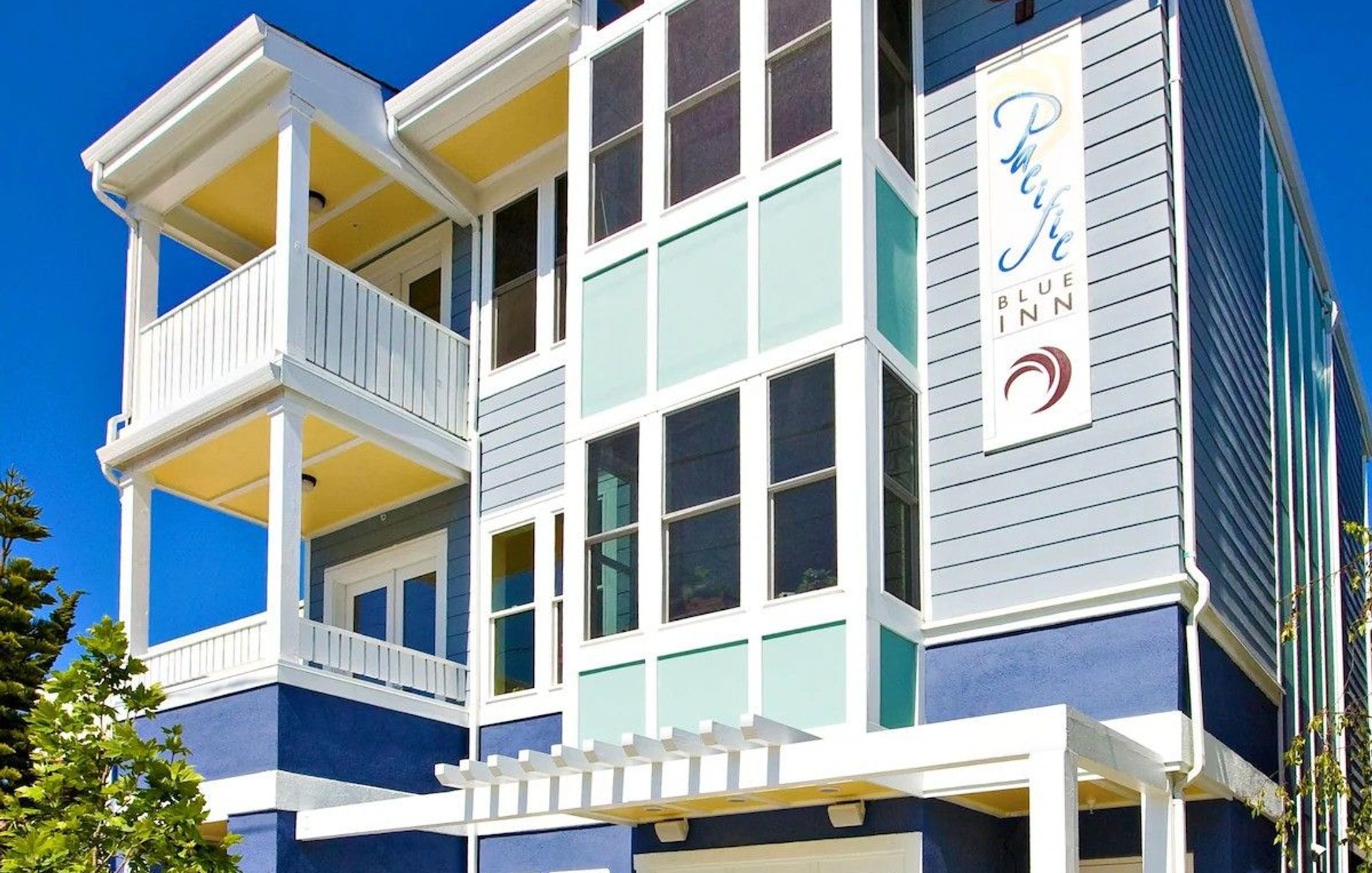 Pacific Blue Inn