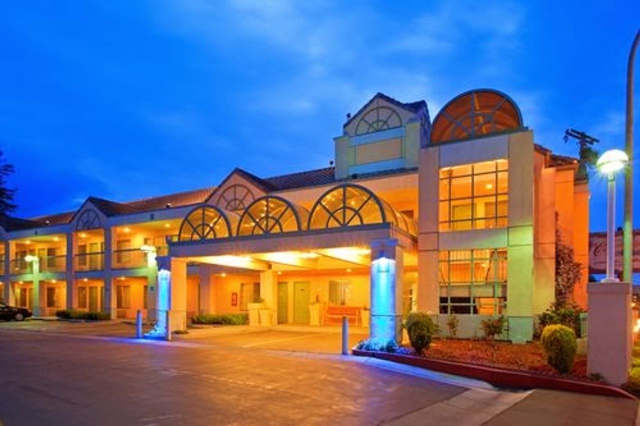 Photo of Atherton Park Inn & Suites Redwood City