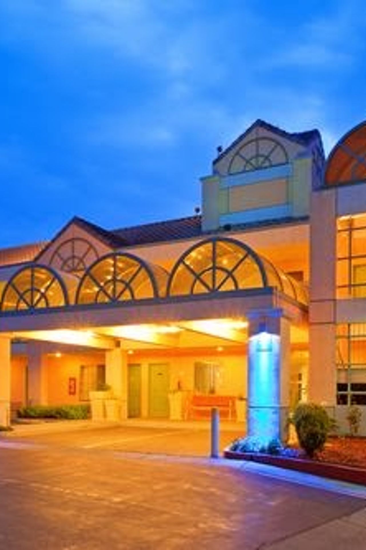 Photo of Atherton Park Inn & Suites Redwood City