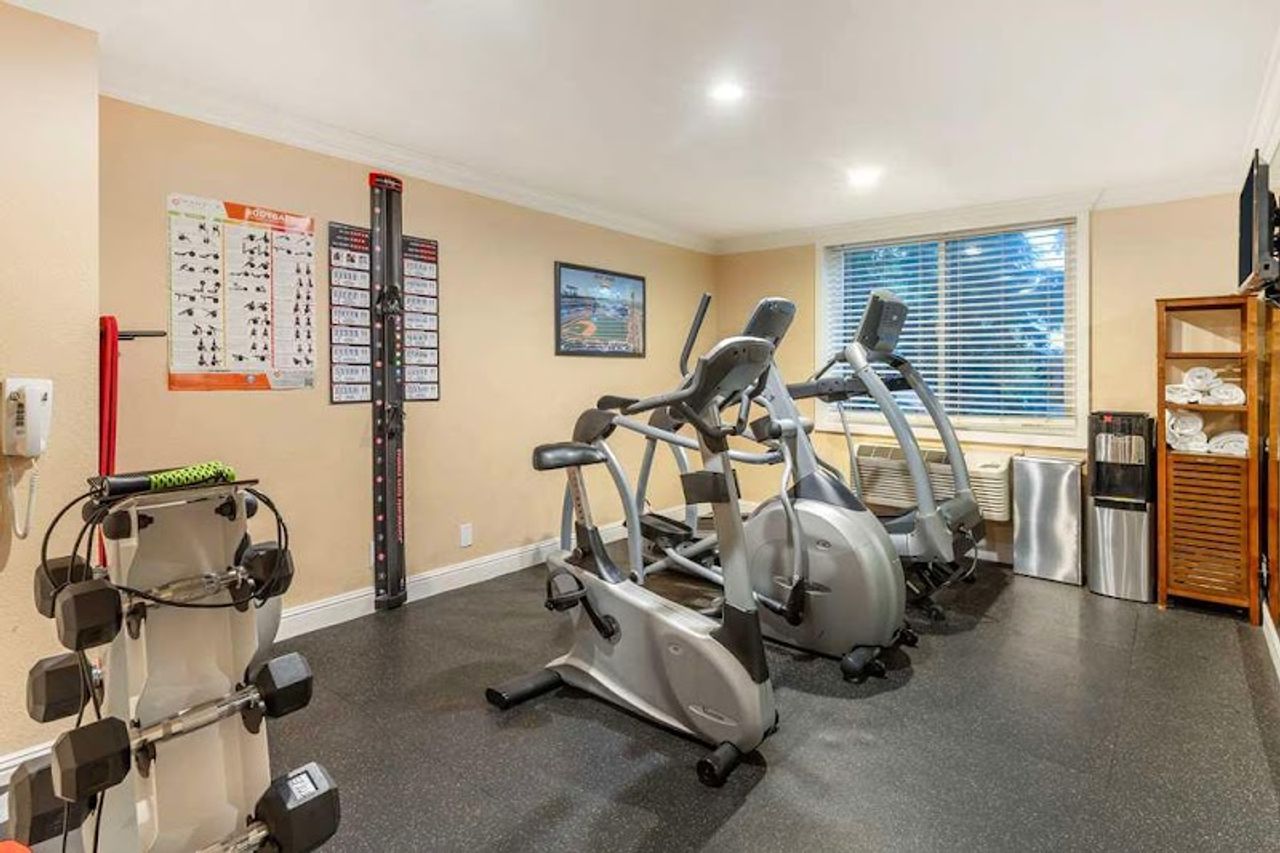 Photo of Best Western Plus Airport Plaza