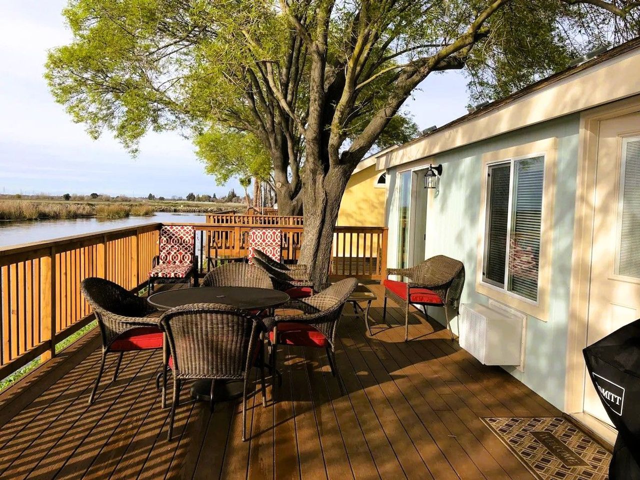 Photo of Village West Marina & Resort - "Delta" Bungalow - terrace with west-facing views