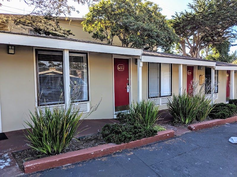 Photo of Monterey Peninsula Inn - Cottages