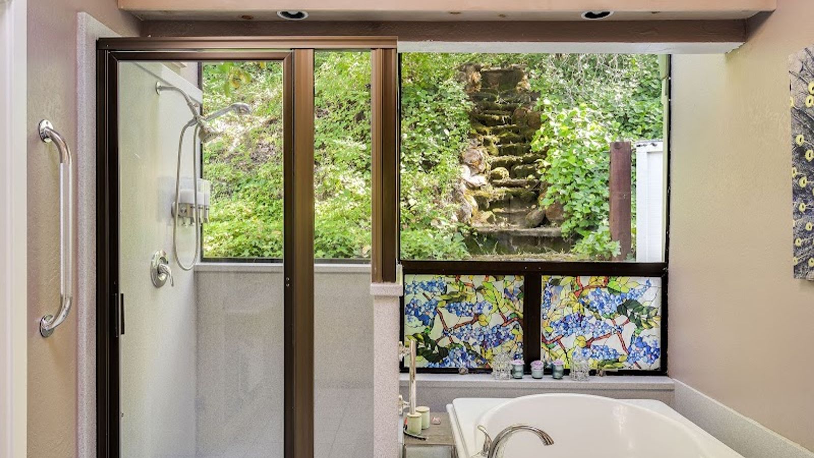 Photo of Potter's Foothill House B&B