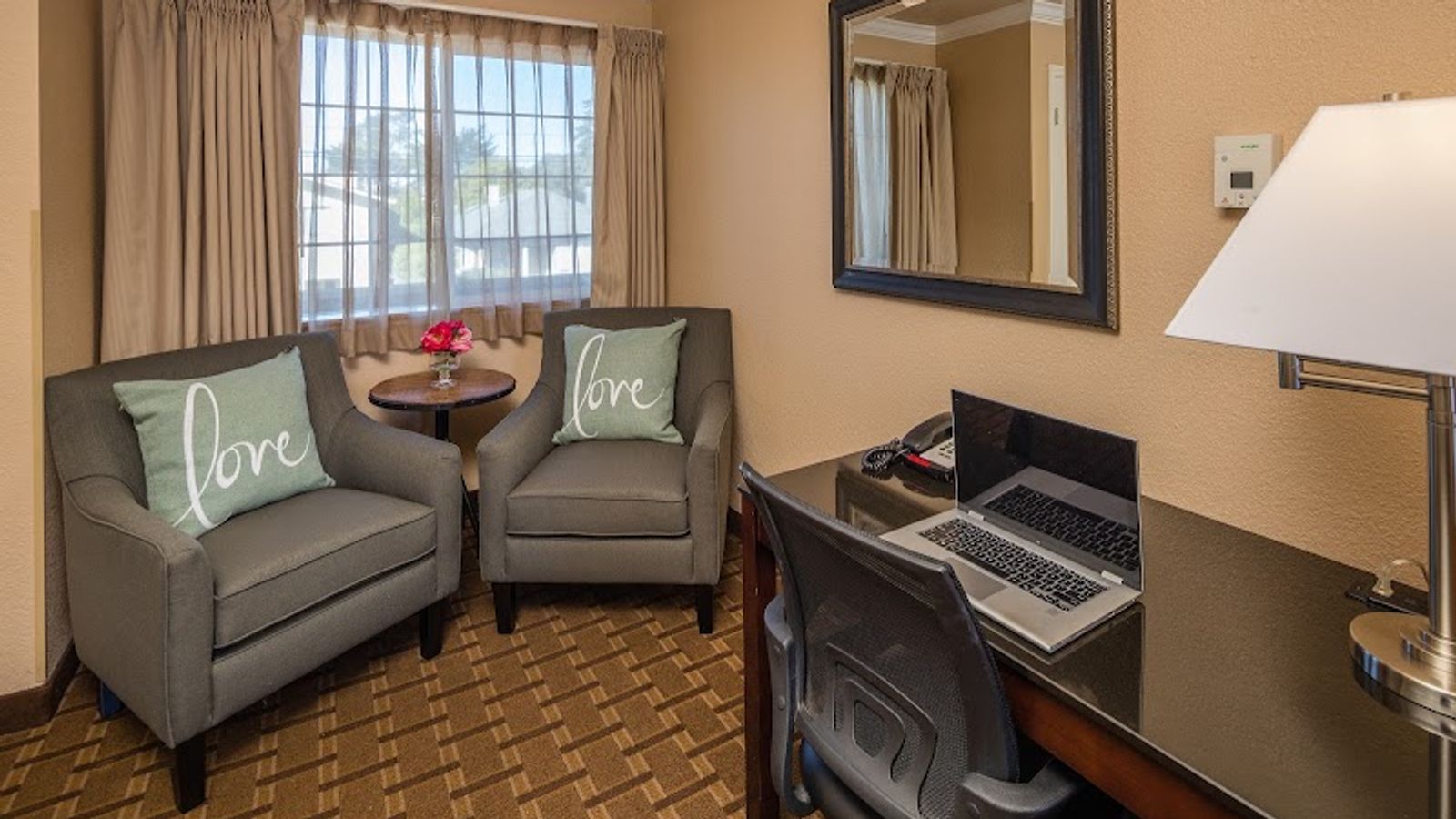 Photo of Stage Coach Lodge Monterey - Deluxe King Room