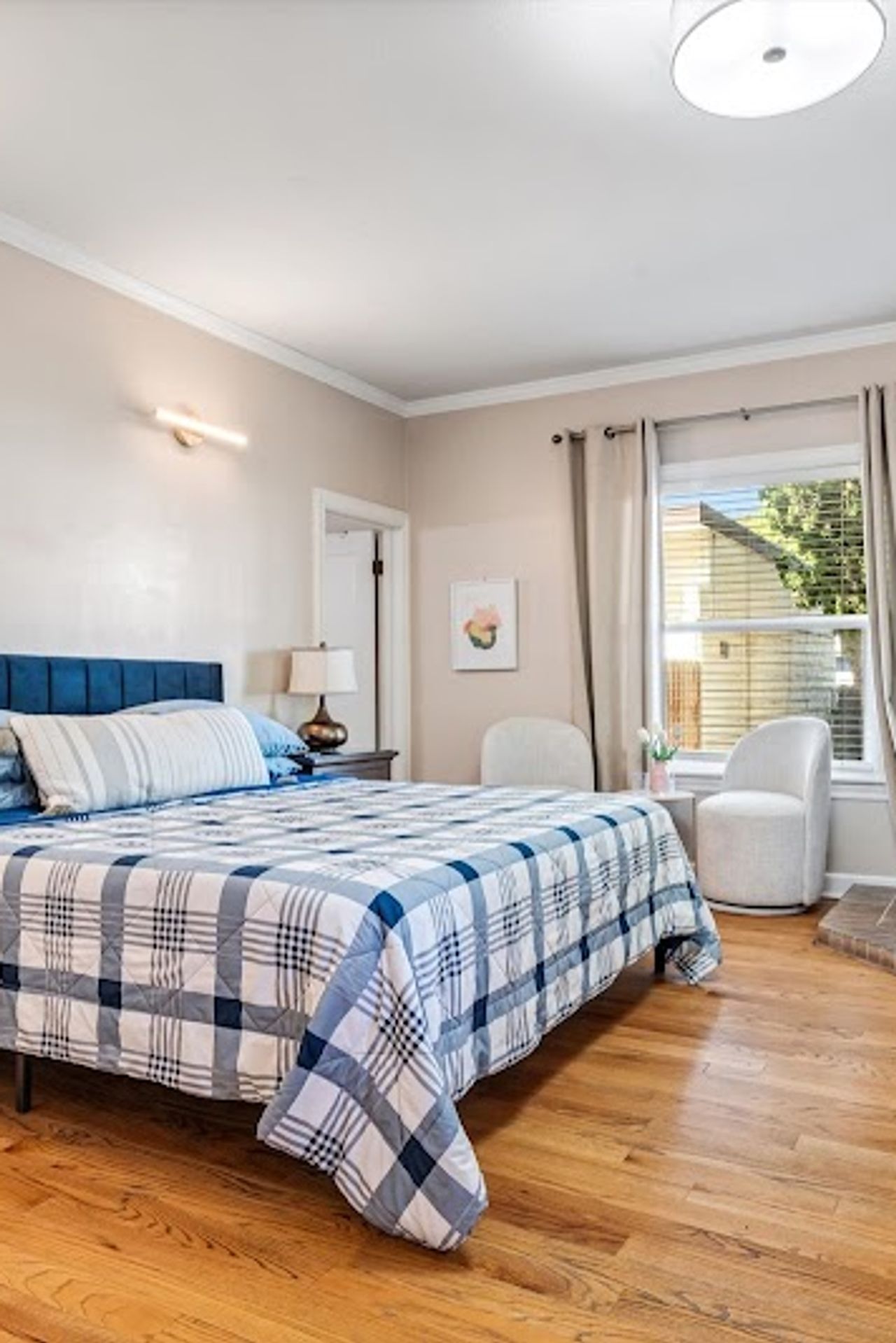 Photo of Cinnamon Bear Creekside Inn