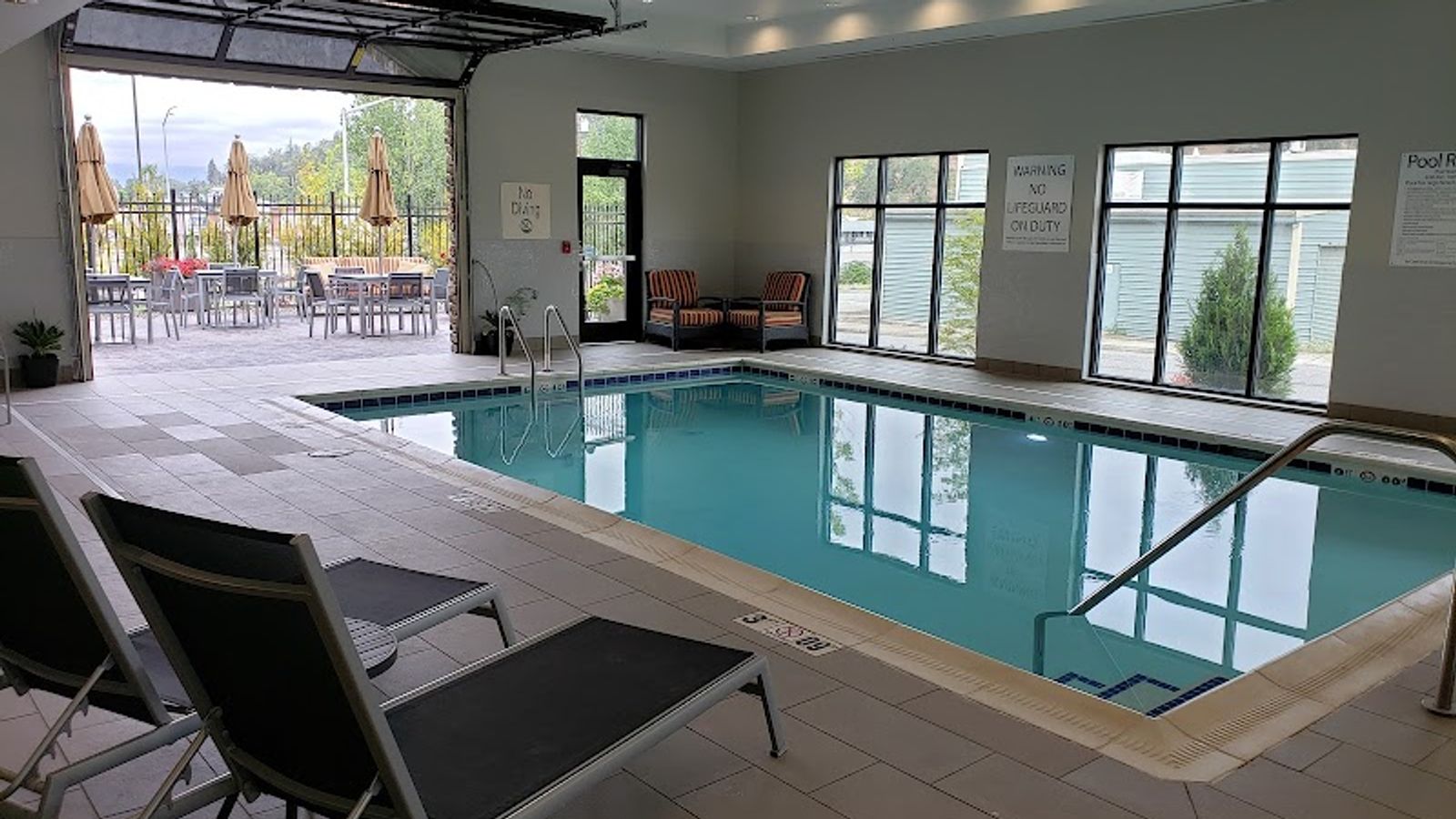 Photo of Hampton Inn & Suites Roseburg