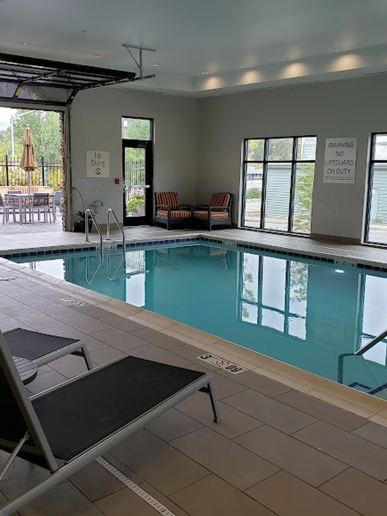Photo of Hampton Inn & Suites Roseburg