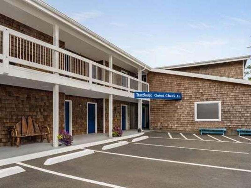 Photo of Travelodge by Wyndham Depoe Bay