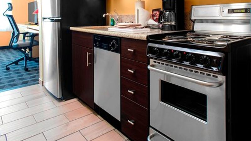 Photo of TownePlace Suites Bakersfield West