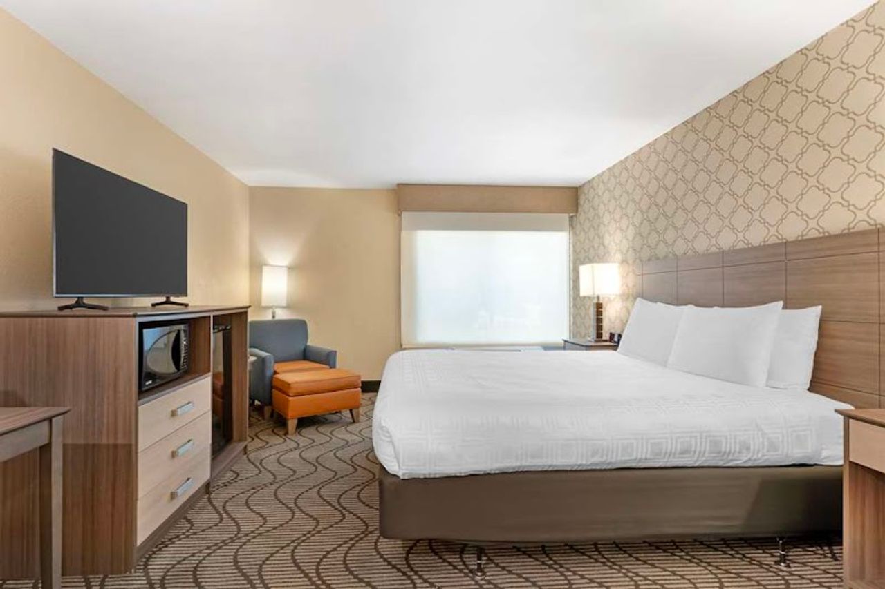 Photo of Best Western Plus Heritage Inn