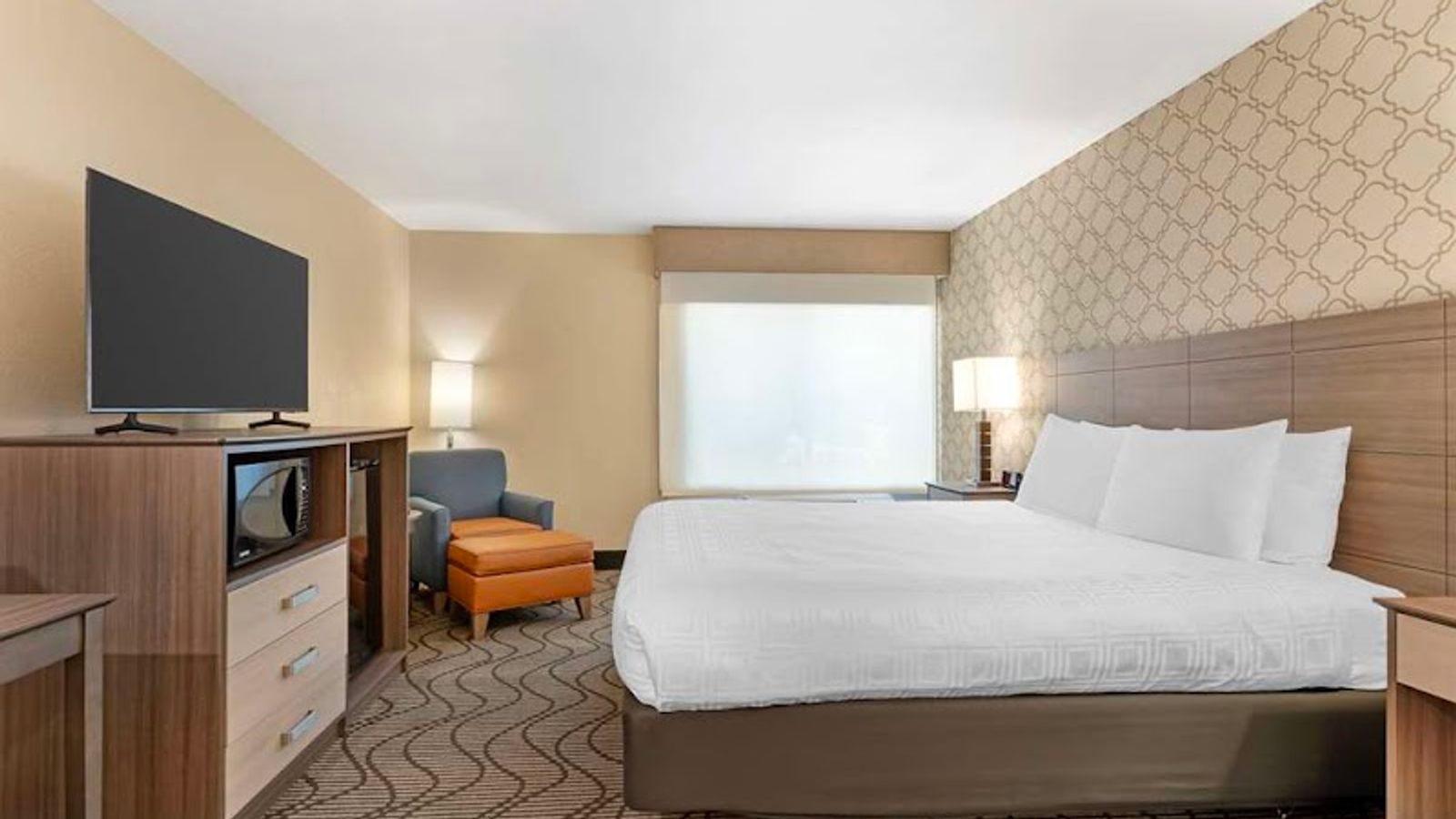 Photo of Best Western Plus Heritage Inn