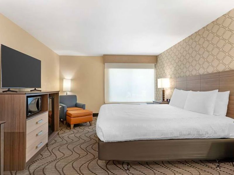 Photo of Best Western Plus Heritage Inn