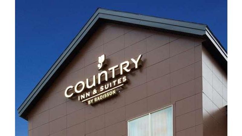 Photo of Country Inn & Suites by Radisson, Monterey Beachfront-Marina, CA - Exterior